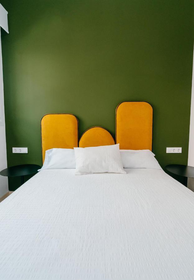 New Picasso Plaza - Malaga Apartman Kültér fotó