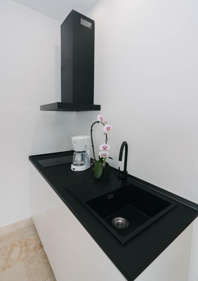 New Picasso Plaza - Malaga Apartman Kültér fotó