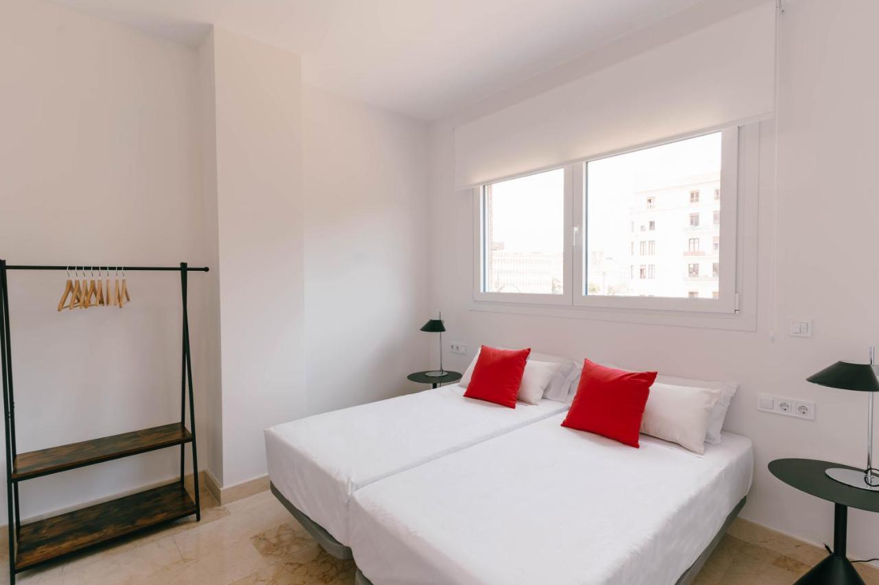 New Picasso Plaza - Malaga Apartman Kültér fotó