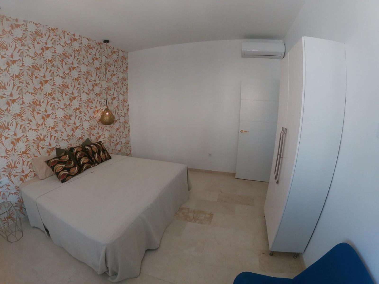New Picasso Plaza - Malaga Apartman Kültér fotó